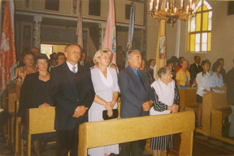 parafia polskokatolicka 1_92.jpg - Rok 2000 - 10 września. Odpust i uroczystości 75. lecia parafii
